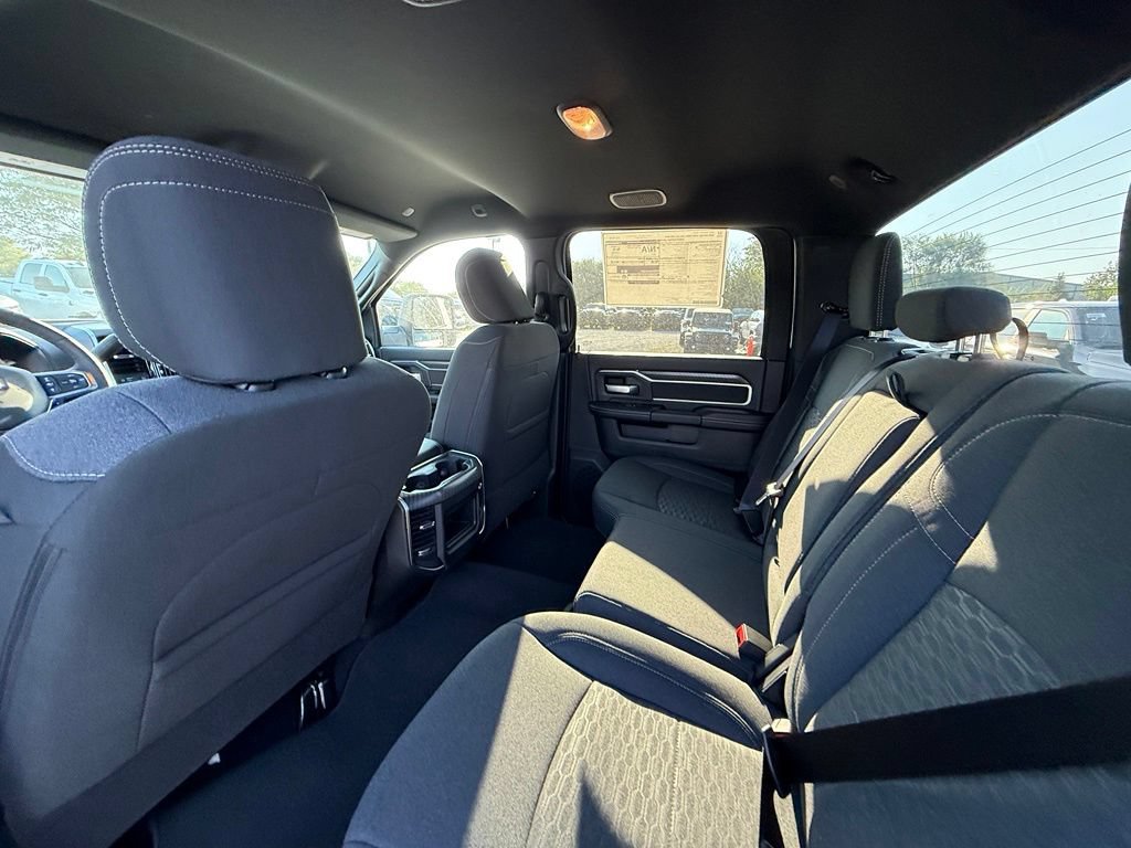 New 2027 RAM 3500 Big Horn AWD/4WD image 25