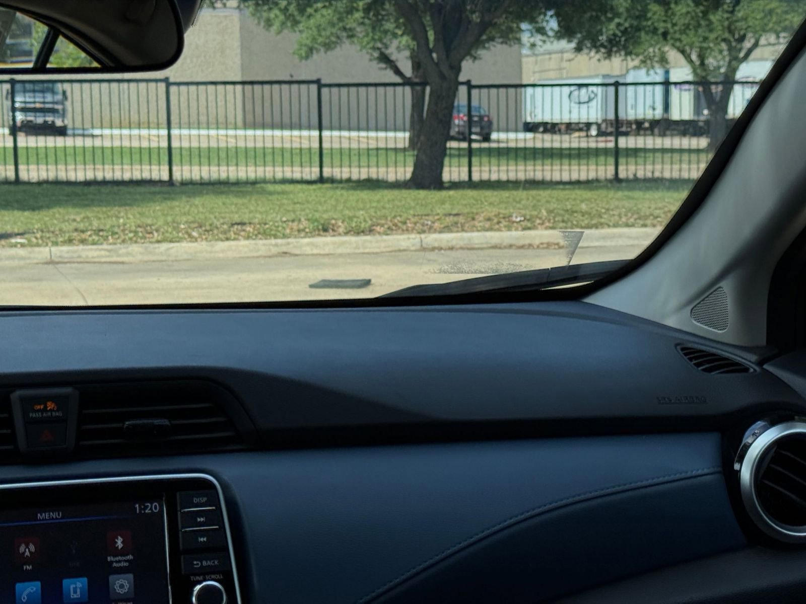 Used 2025 Nissan Versa SV FWD image 35