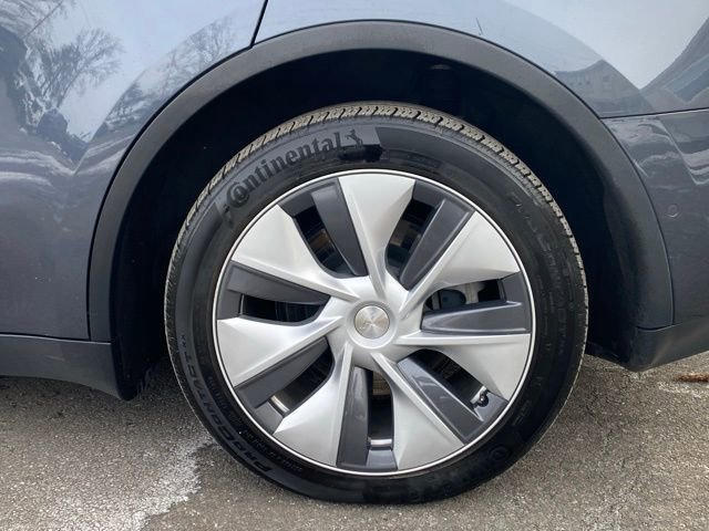 Used 2022 Tesla Model Y Long Range image 20