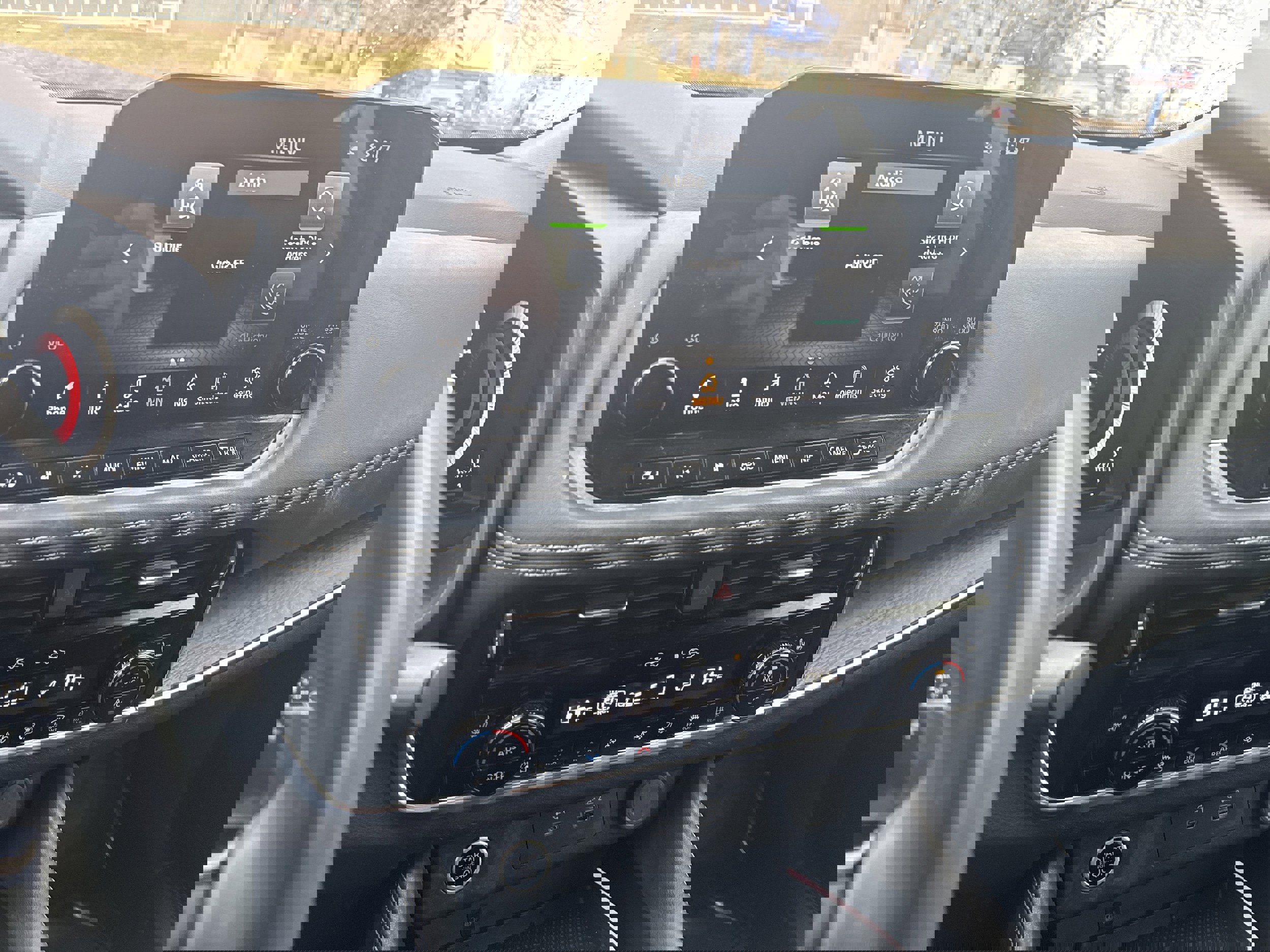 Used 2023 Nissan Rogue Platinum w/ Platinum Premium Package image 21