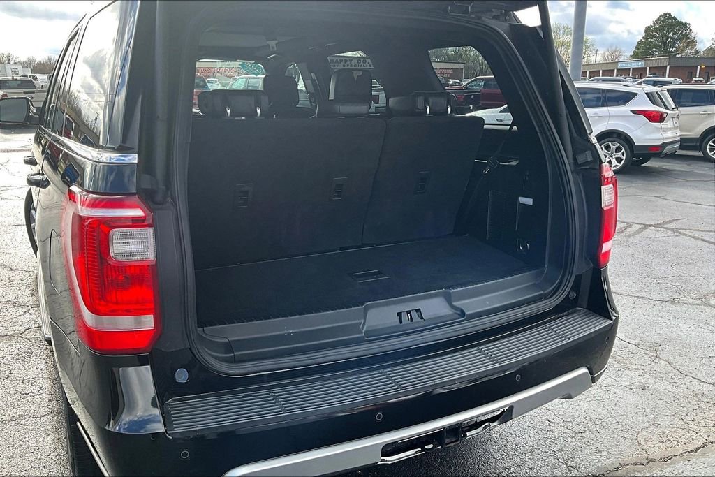 Used 2020 Ford Expedition XLT w/ Equipment Group 202A image 8