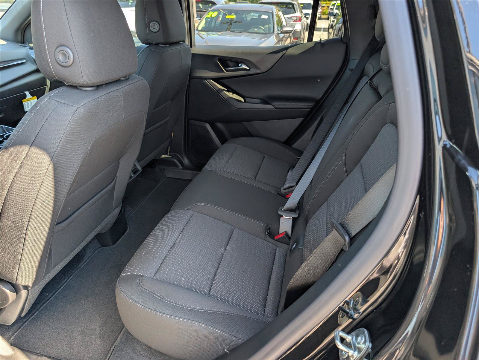 New 2027 Chevrolet Equinox LT AWD/4WD image 10