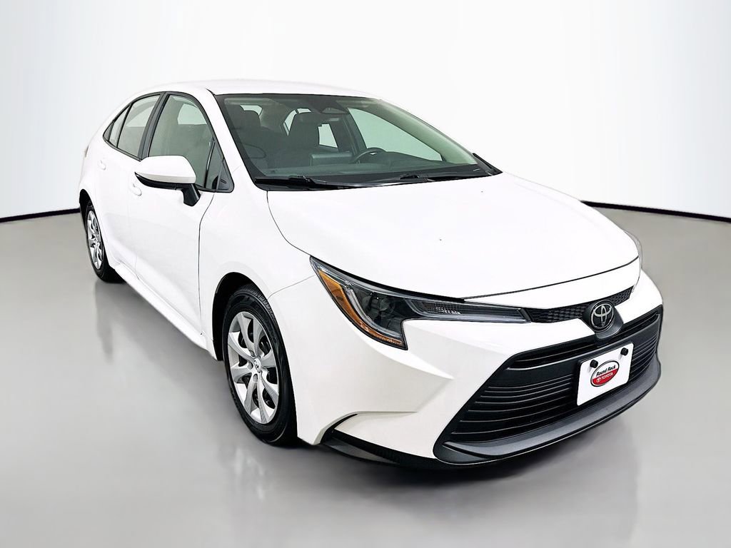 Certified 2024 Toyota Corolla LE image 3