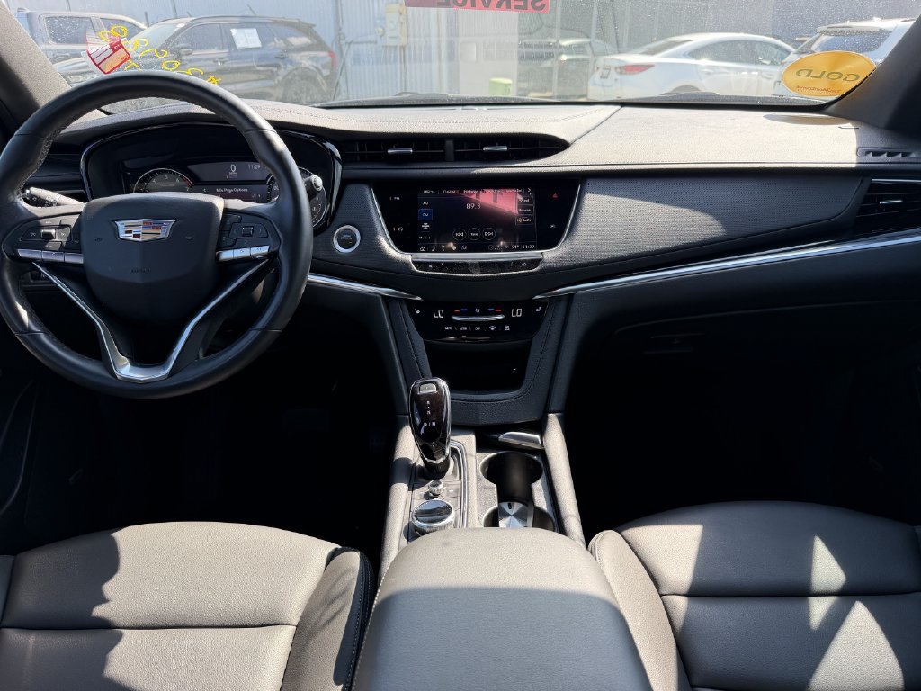 Used 2024 Cadillac XT6 Luxury FWD image 25