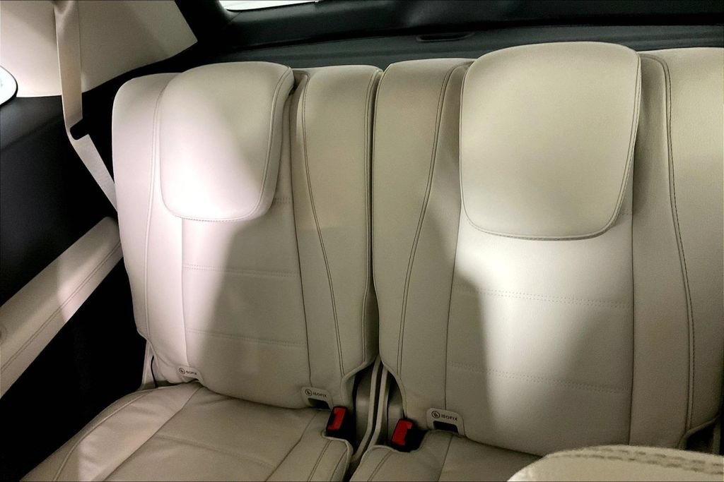 New 2026 Mercedes-Benz GLS 580 4MATIC image 11