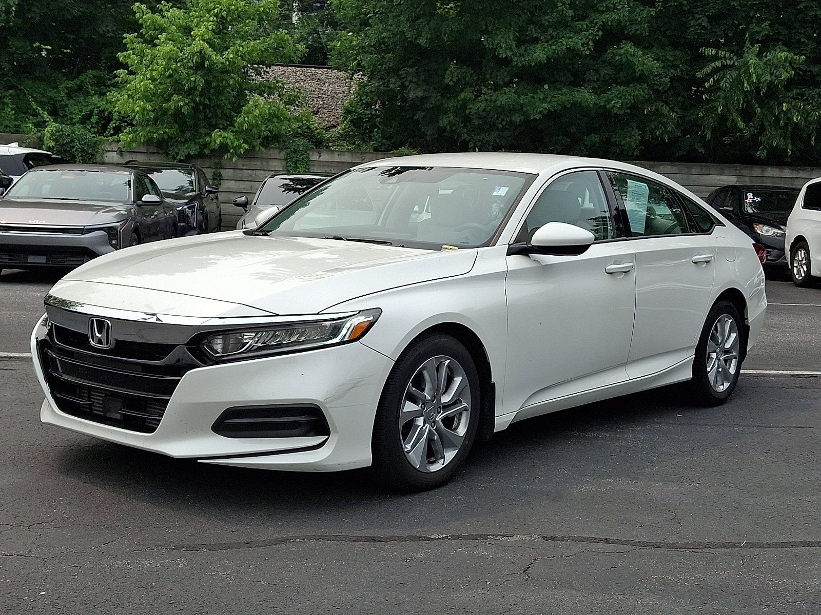 Certified 2018 Honda Accord LX image 2