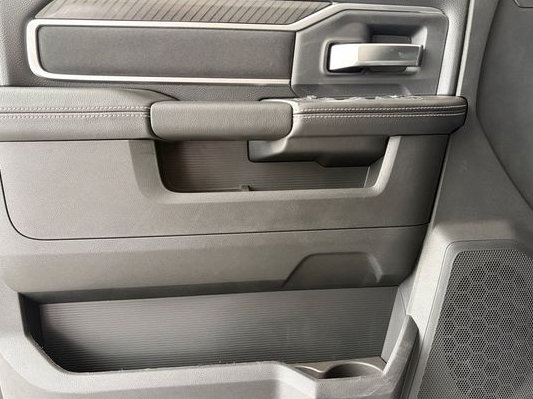 New 2026 RAM 2500 Big Horn AWD/4WD image 15
