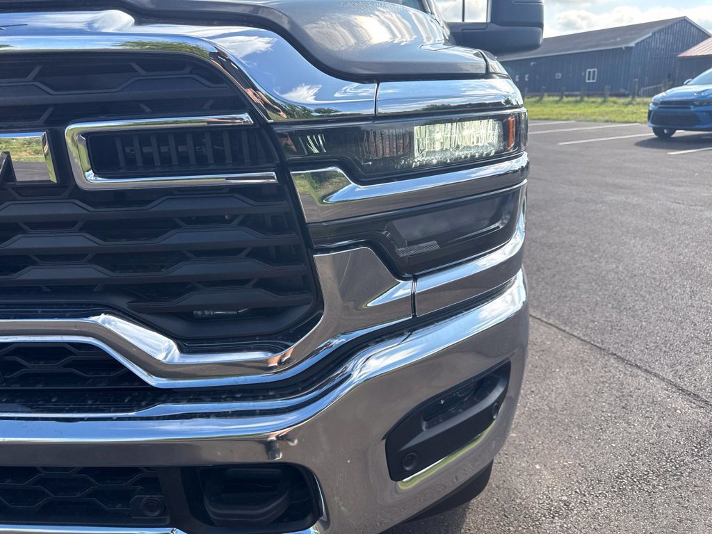 New 2027 RAM 3500 Tradesman AWD/4WD image 10