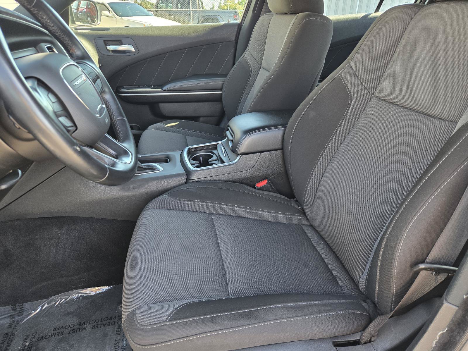 Used 2022 Dodge Charger SXT RWD image 21