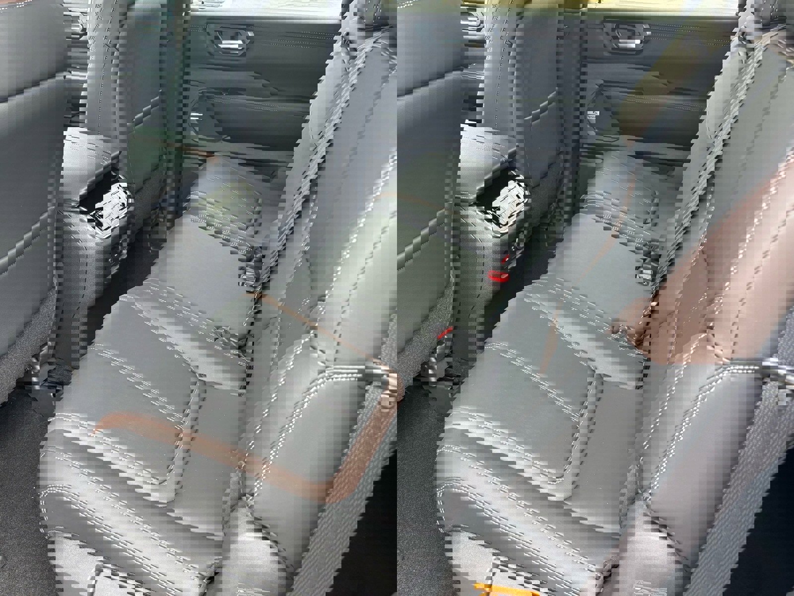 New 2026 Nissan Armada SL image 18