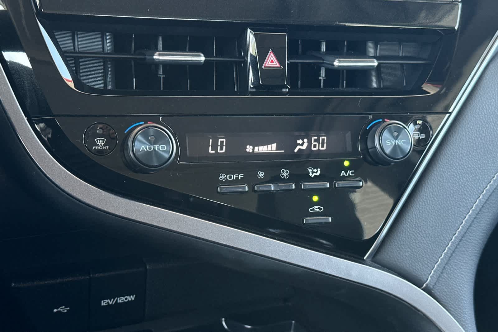 Used 2023 Toyota Camry SE w/ Audio Upgrade Package FWD image 21