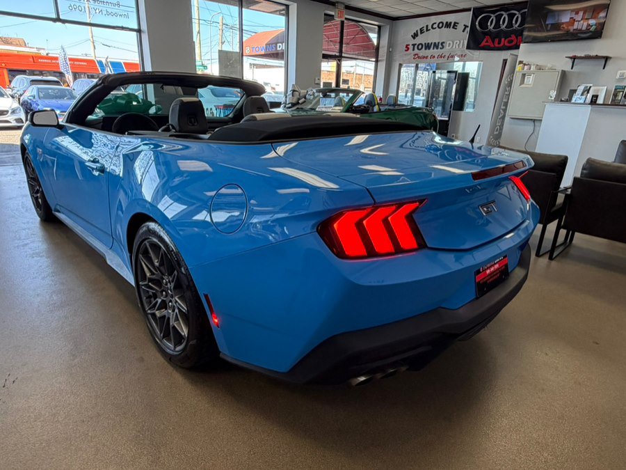 Used 2024 Ford Mustang GT Premium w/ GT Performance Package RWD image 10