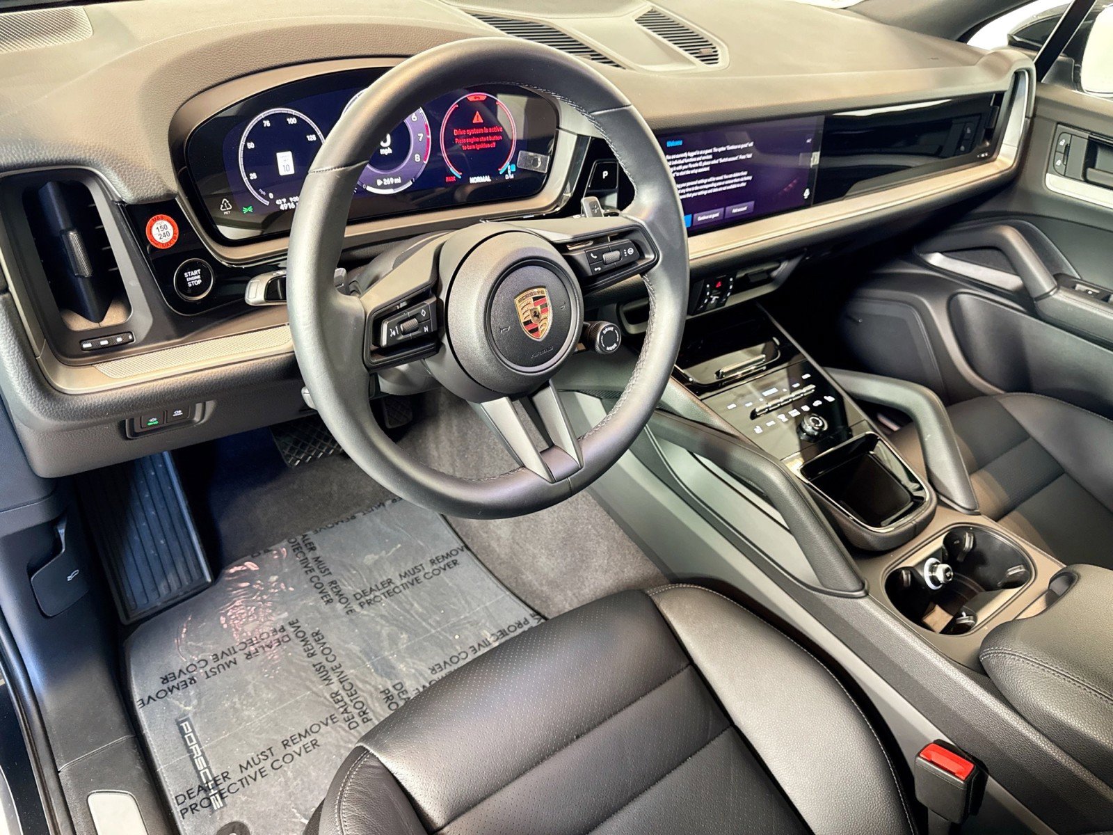 Certified 2025 Porsche Cayenne image 4