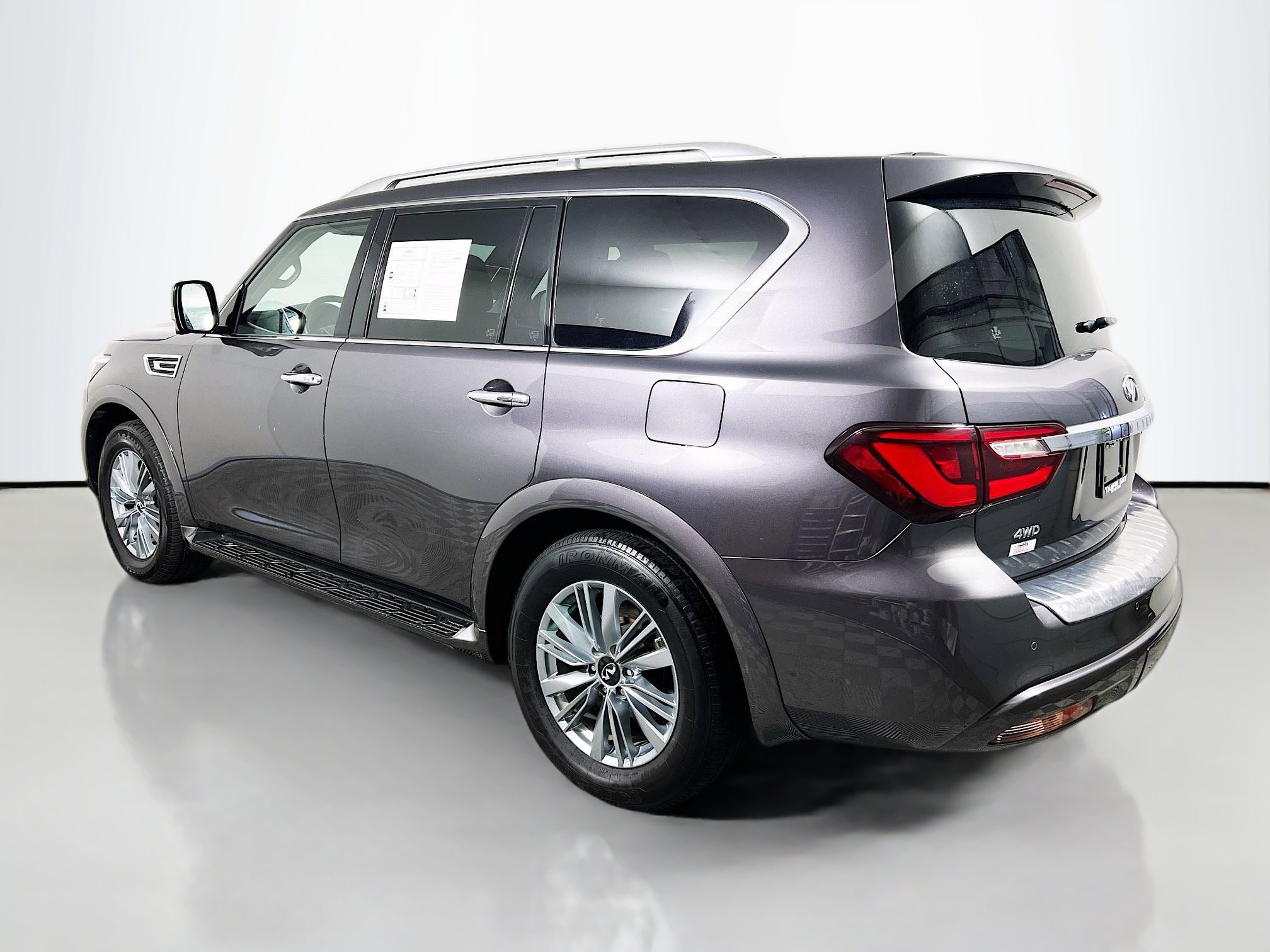 Used 2024 INFINITI QX80 Luxe image 8