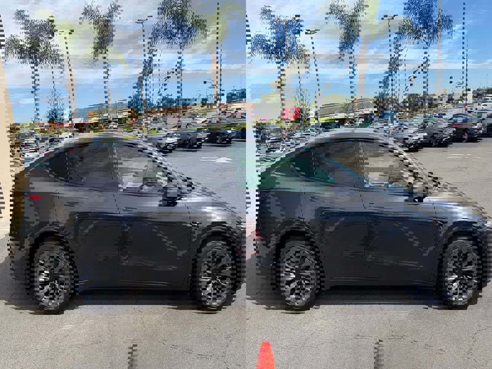 Used 2026 Tesla Model Y image 8