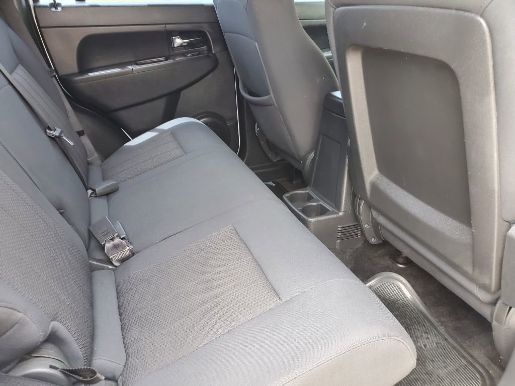 Used 2012 Jeep Liberty Sport RWD image 30