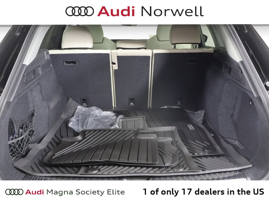 Used 2025 Audi Q5 Prestige AWD/4WD image 16