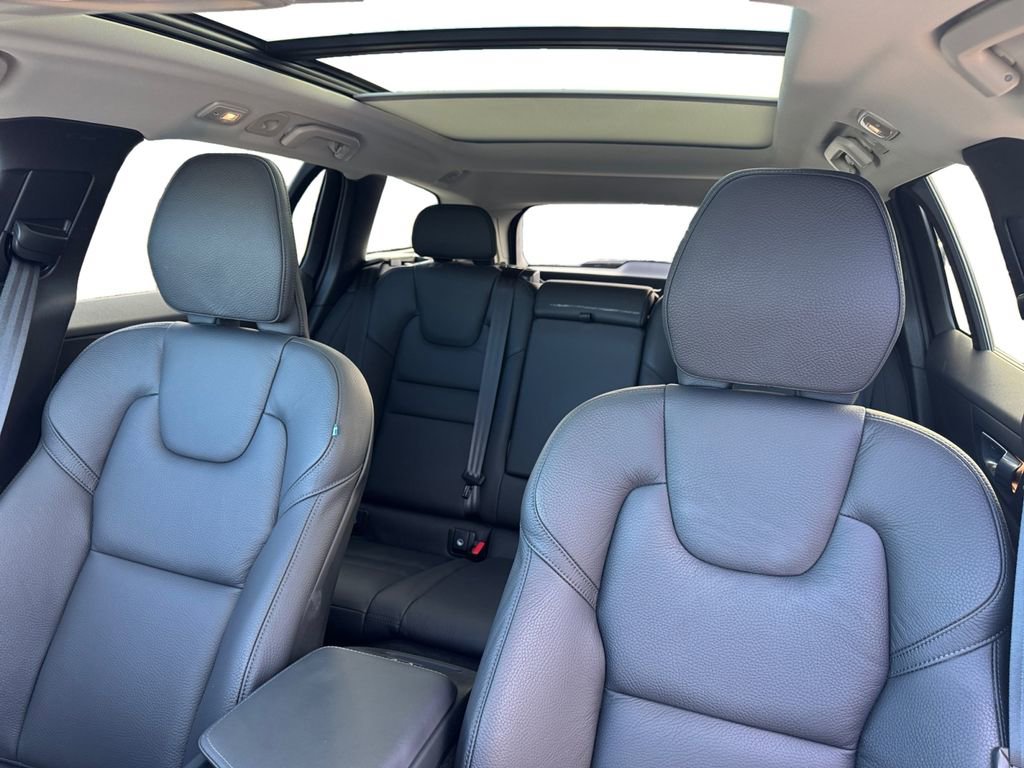 Certified 2025 Volvo V60 B5 Cross Country Plus image 20