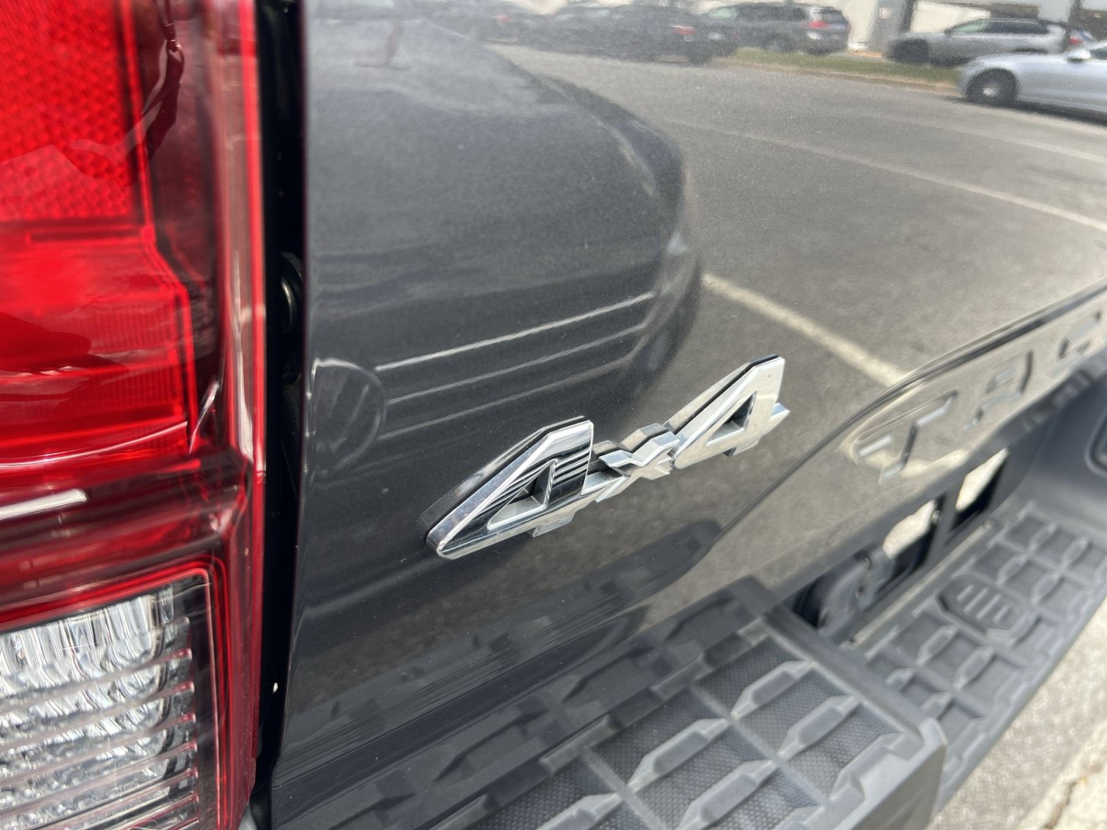 Used 2021 Toyota Tacoma SR5 AWD/4WD image 21