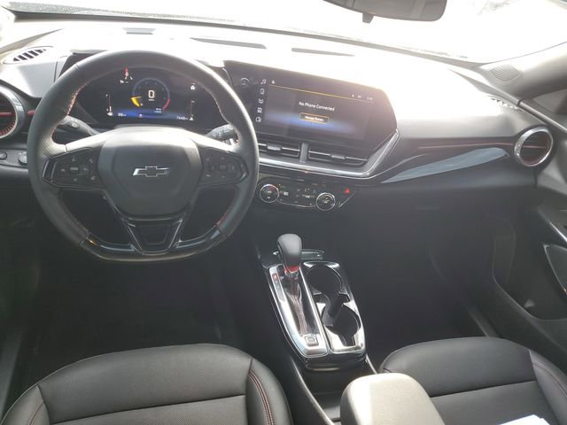 Used 2025 Chevrolet Trax RS w/ Driver Confidence Package image 10