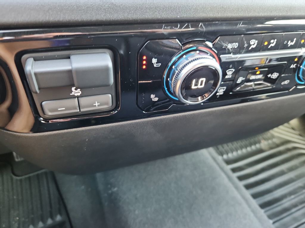 New 2026 GMC Sierra 1500 Elevation image 19