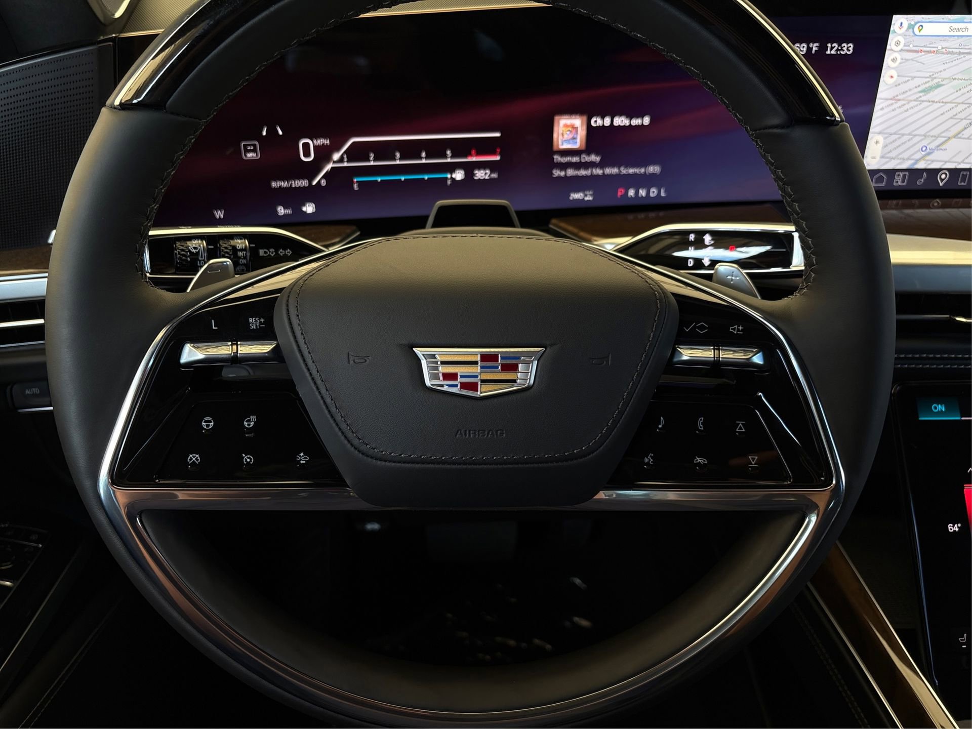 New 2026 Cadillac Escalade ESV Platinum Sport w/ LPO, ONYX Package image 19