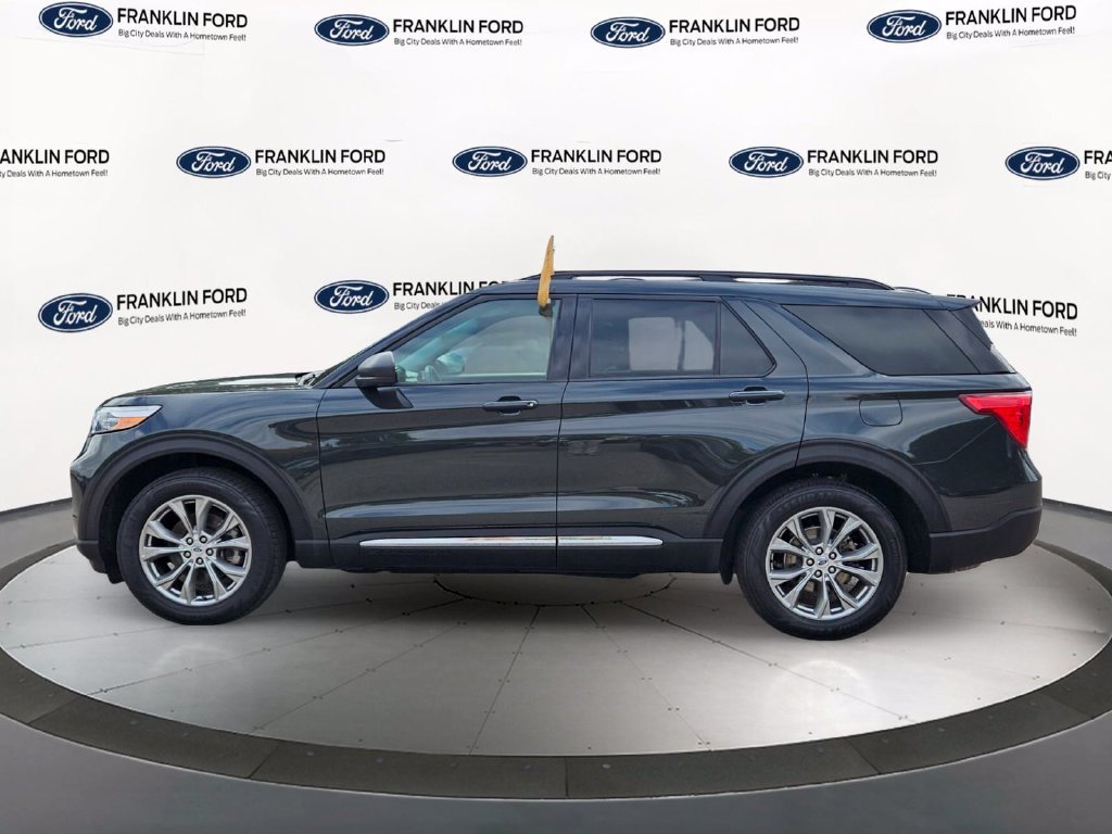 Certified 2023 Ford Explorer XLT w/ Equipment Group 202A AWD/4WD image 2