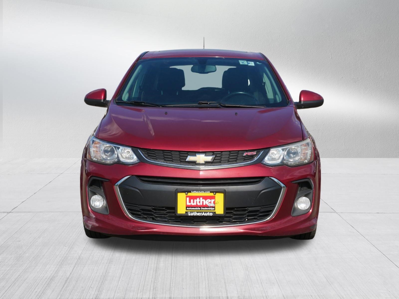 Used 2017 Chevrolet Sonic LT w/ Fun and Sun Package FWD image 2