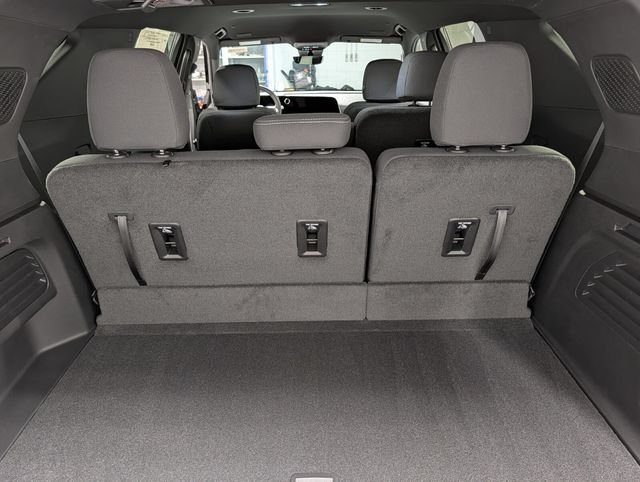 New 2027 Chevrolet Traverse LT w/ Driver Confidence Package AWD/4WD image 15