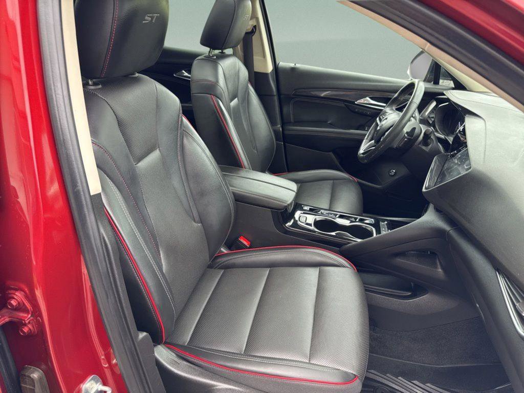 Used 2023 Buick Envision Essence w/ Sport Touring Package FWD image 29