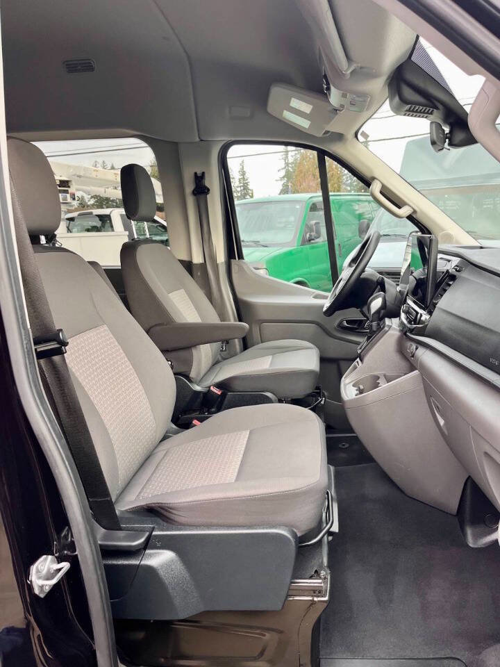 Used 2023 Ford Transit 350 XLT image 17