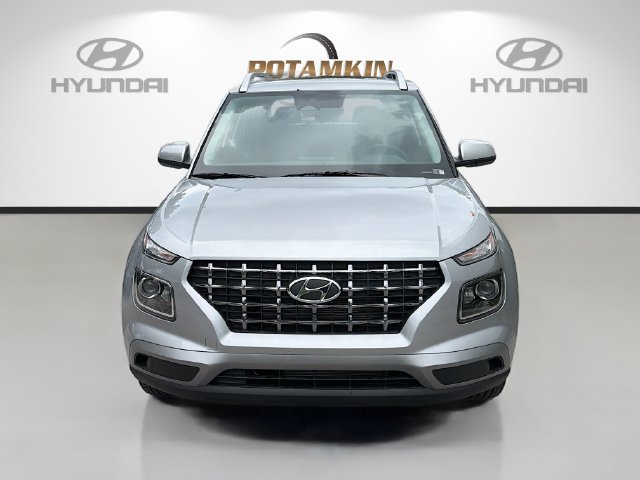 New 2026 Hyundai Venue SEL FWD image 2