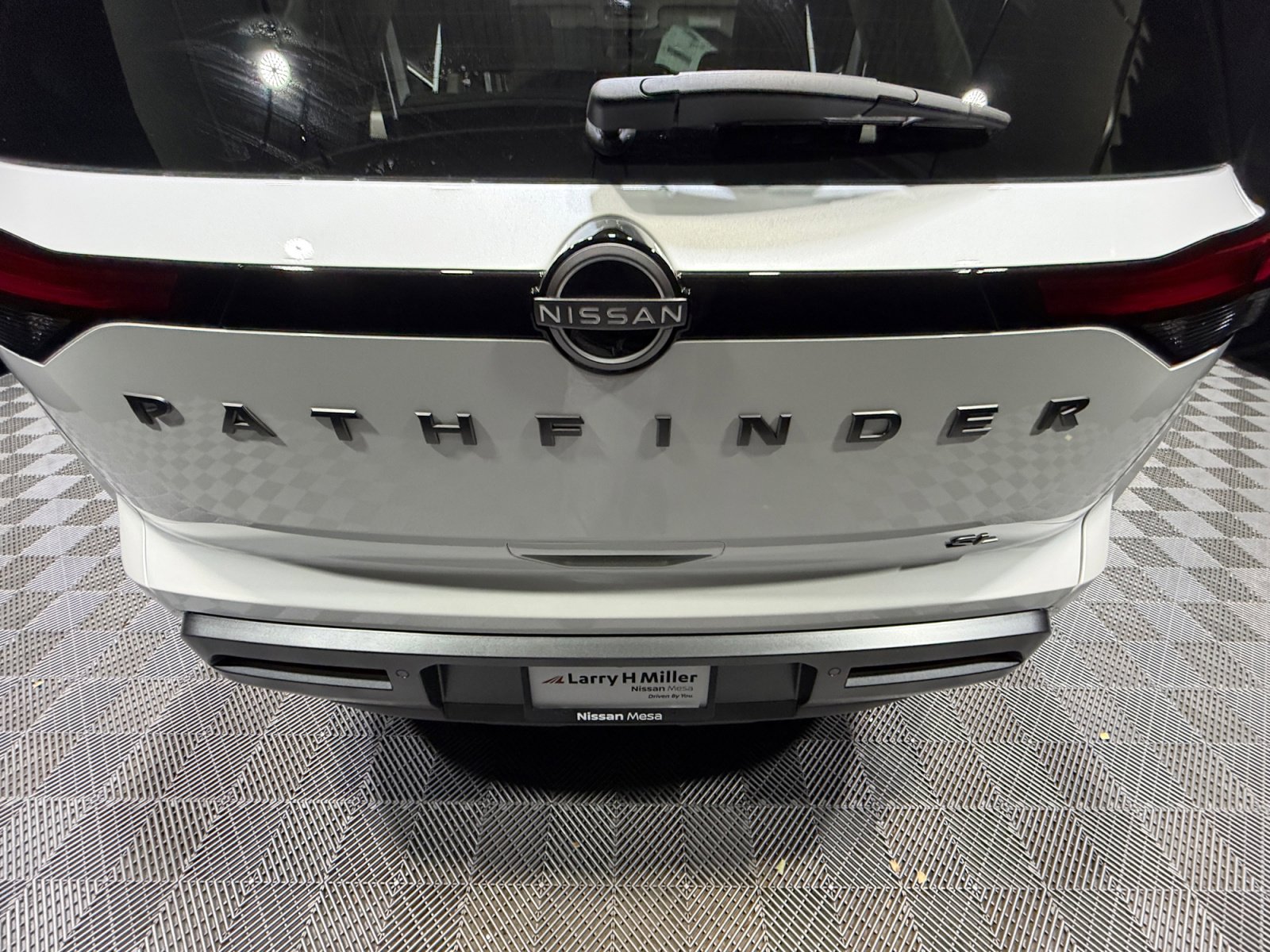 New 2026 Nissan Pathfinder SL image 24