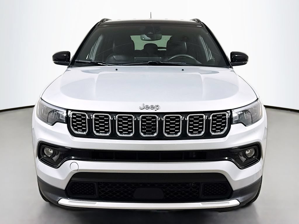 Used 2025 Jeep Compass Limited AWD/4WD image 2