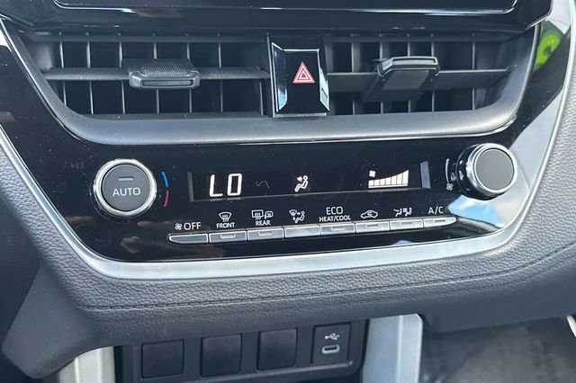Used 2024 Toyota Corolla Cross AWD Hybrid image 23