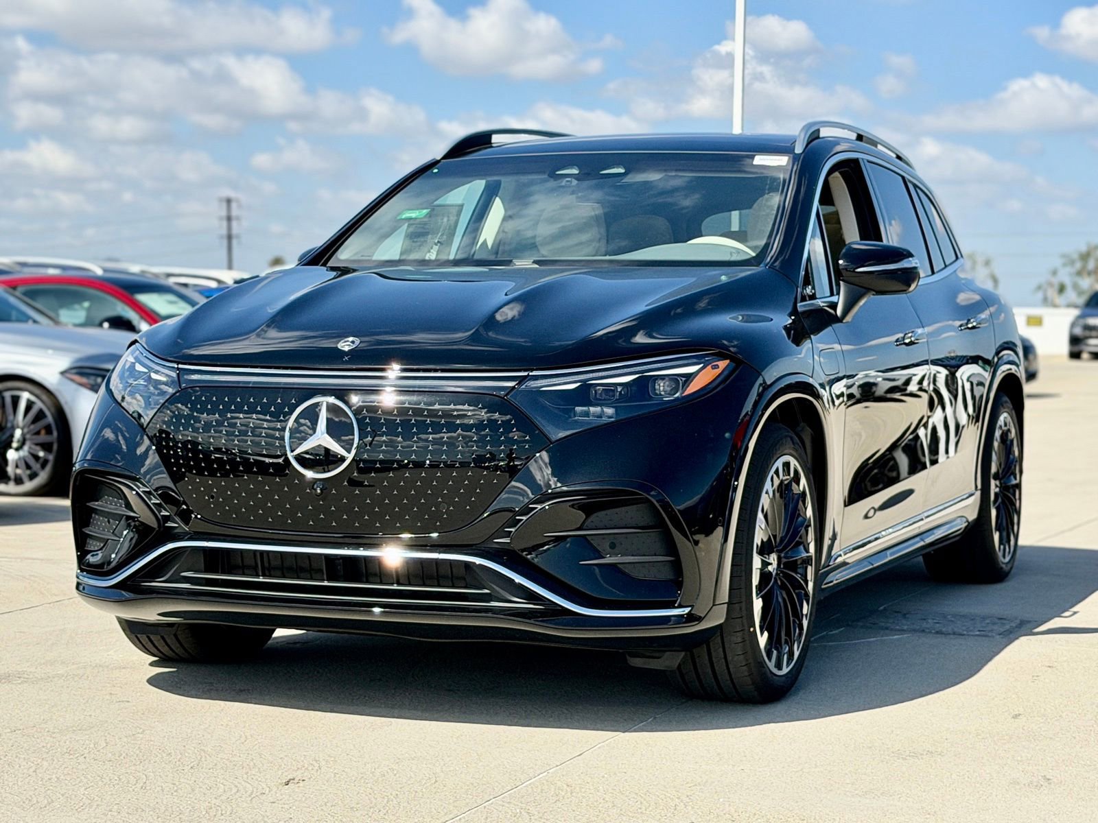 New 2026 Mercedes-Benz EQS 550 4MATIC SUV image 6