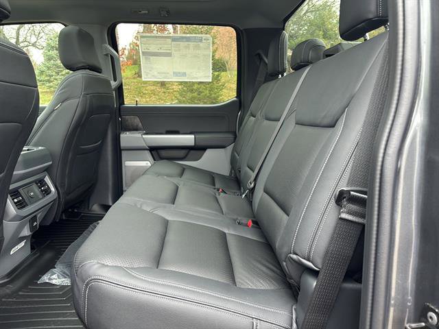 New 2026 Ford F250 XLT w/ XLT Premium Package image 16
