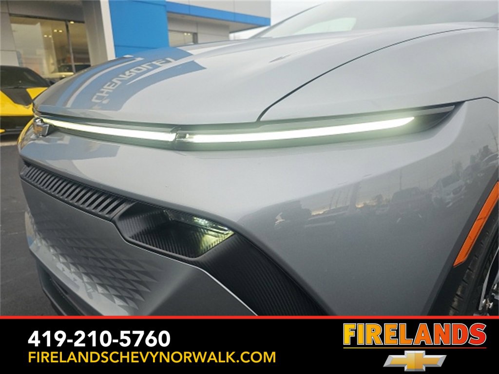 New 2026 Chevrolet Equinox EV LT image 14