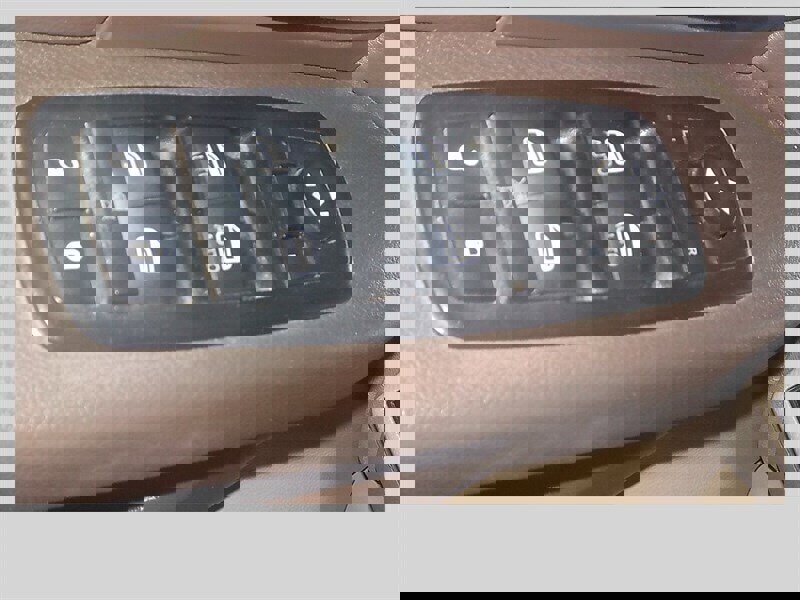 Used 2011 RAM 3500 Laramie w/ Cold Weather Group AWD/4WD image 18