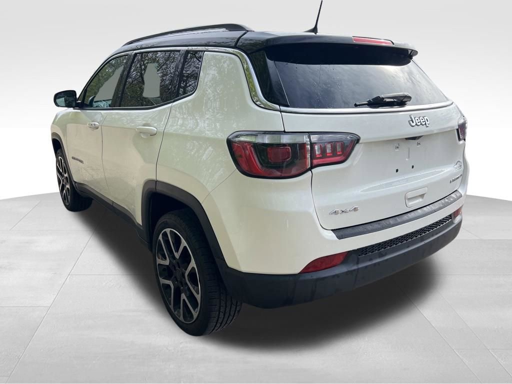 Used 2018 Jeep Compass Limited AWD/4WD image 7