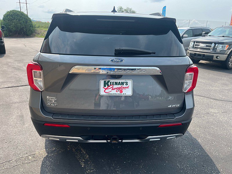 Used 2022 Ford Explorer XLT AWD/4WD image 7