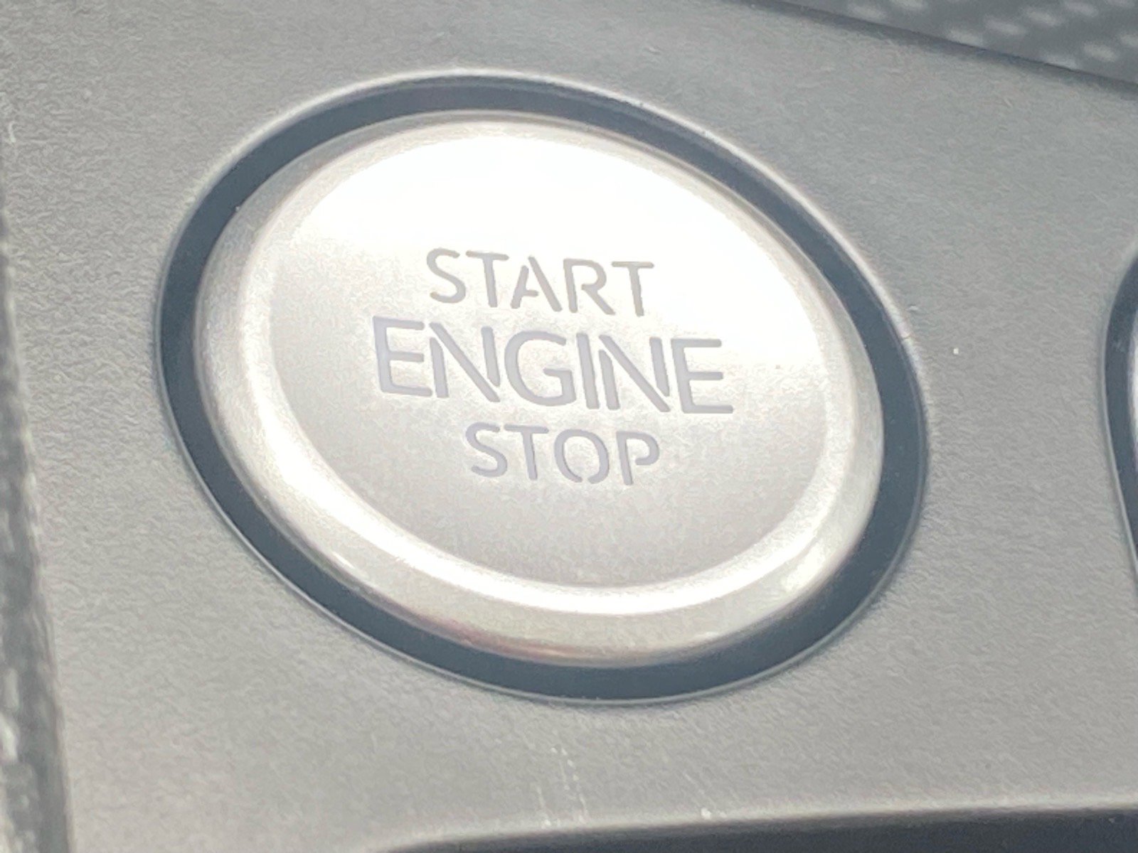Certified 2022 Volkswagen Jetta SEL FWD image 20