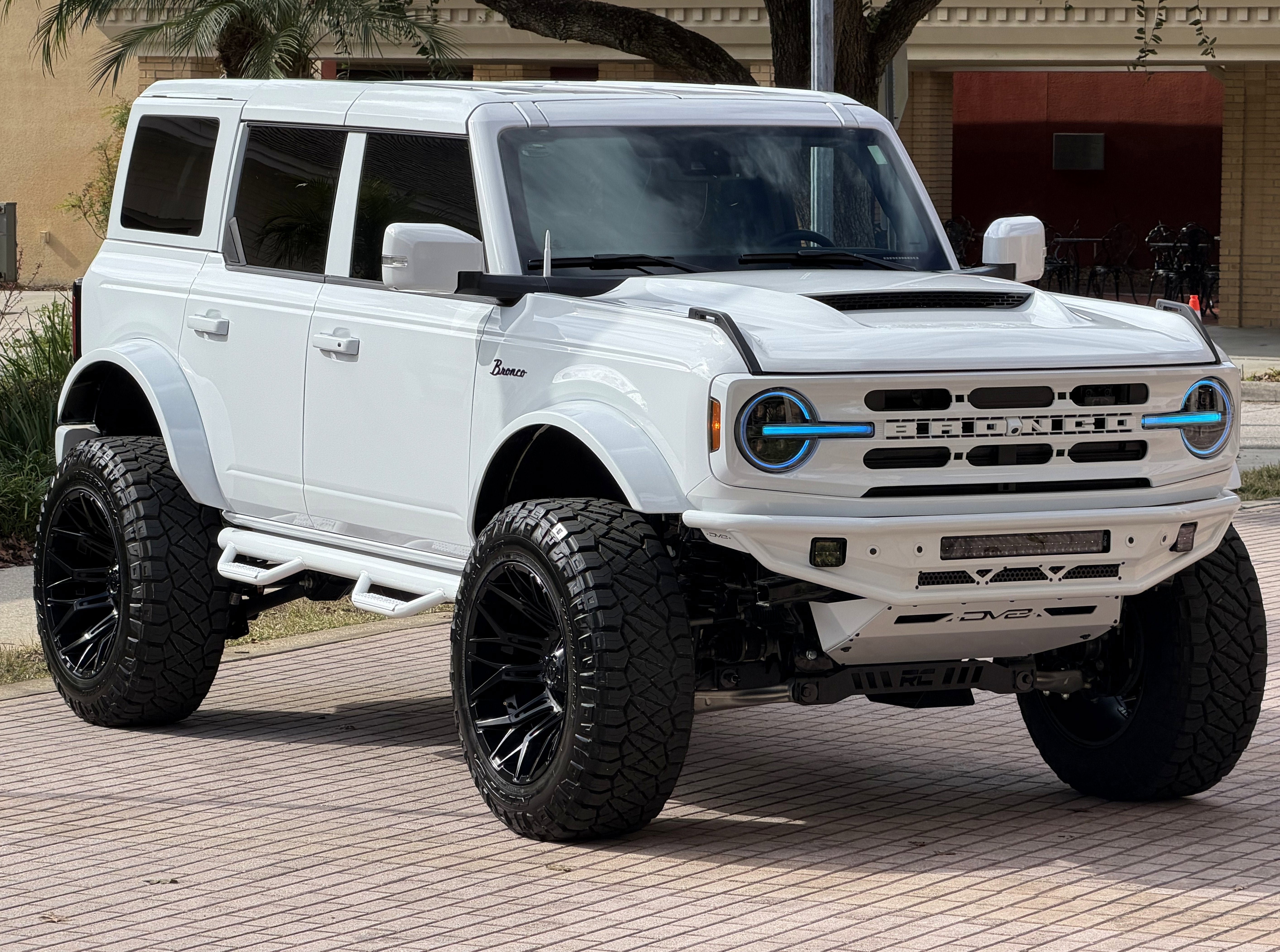 Used 2025 Ford Bronco Outer Banks AWD/4WD image 47