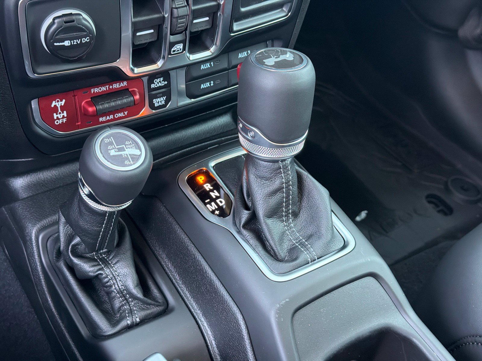 New 2026 Jeep Wrangler Unlimited Rubicon AWD/4WD image 25