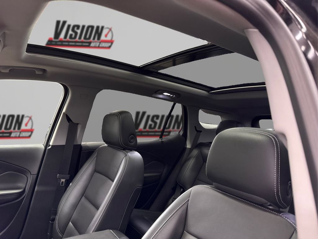 Used 2022 GMC Terrain SLT image 21