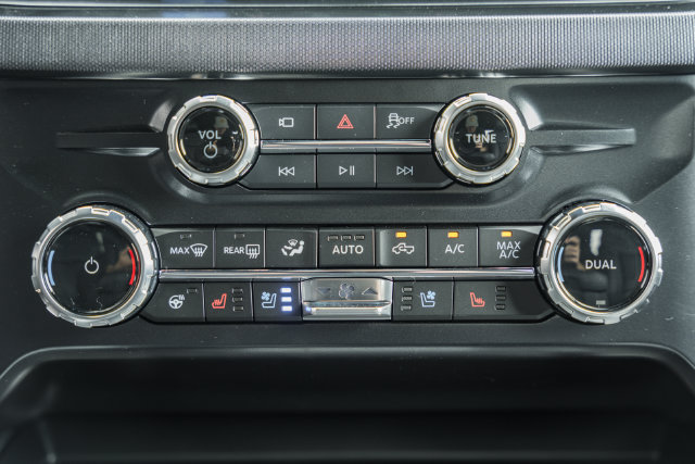 New 2026 Ford F350 Platinum AWD/4WD image 32