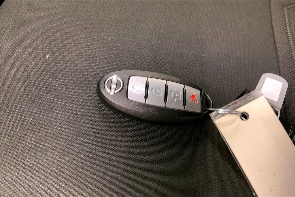 Certified 2023 Nissan Frontier PRO-4X w/ Technology Package image 9