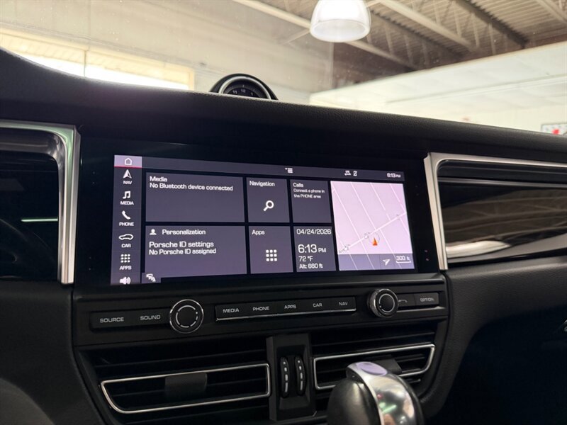 Used 2019 Porsche Macan S AWD/4WD image 26