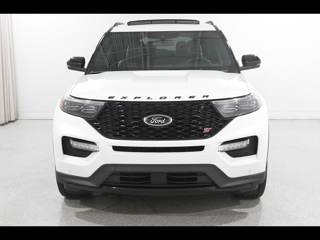 Used 2023 Ford Explorer ST w/ Equipment Group 401A AWD/4WD image 2