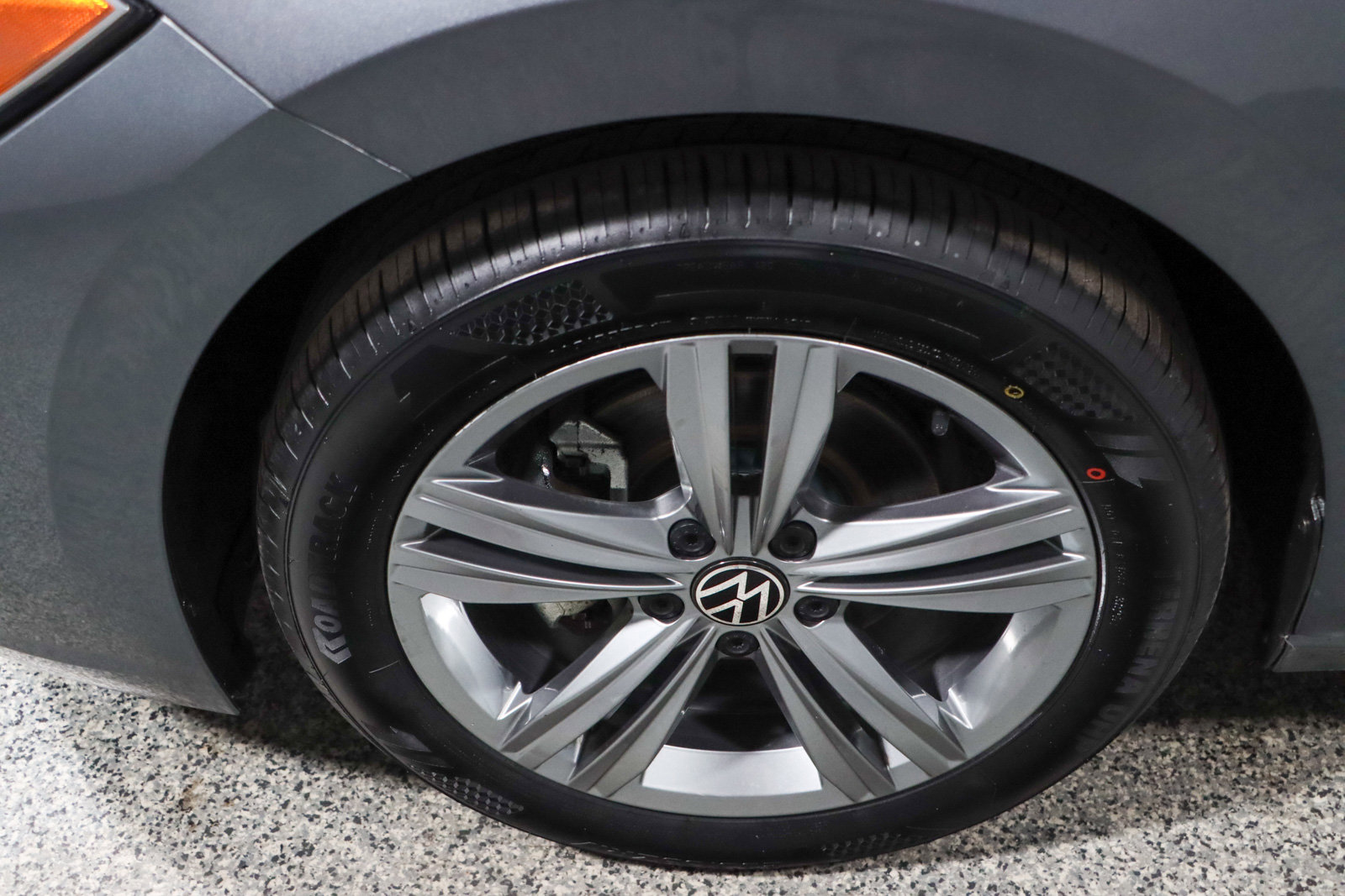 Used 2024 Volkswagen Jetta SE image 11